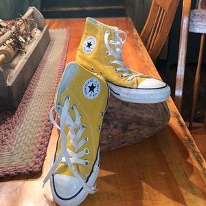 High top yellow converse